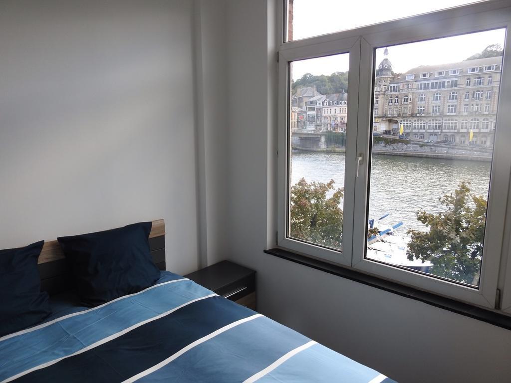 Les Voisins De Mr Sax Hotel Dinant Ruang foto